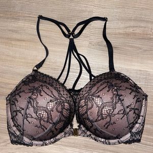 BNWOT Victoria Secret Bombshell Bra 32C